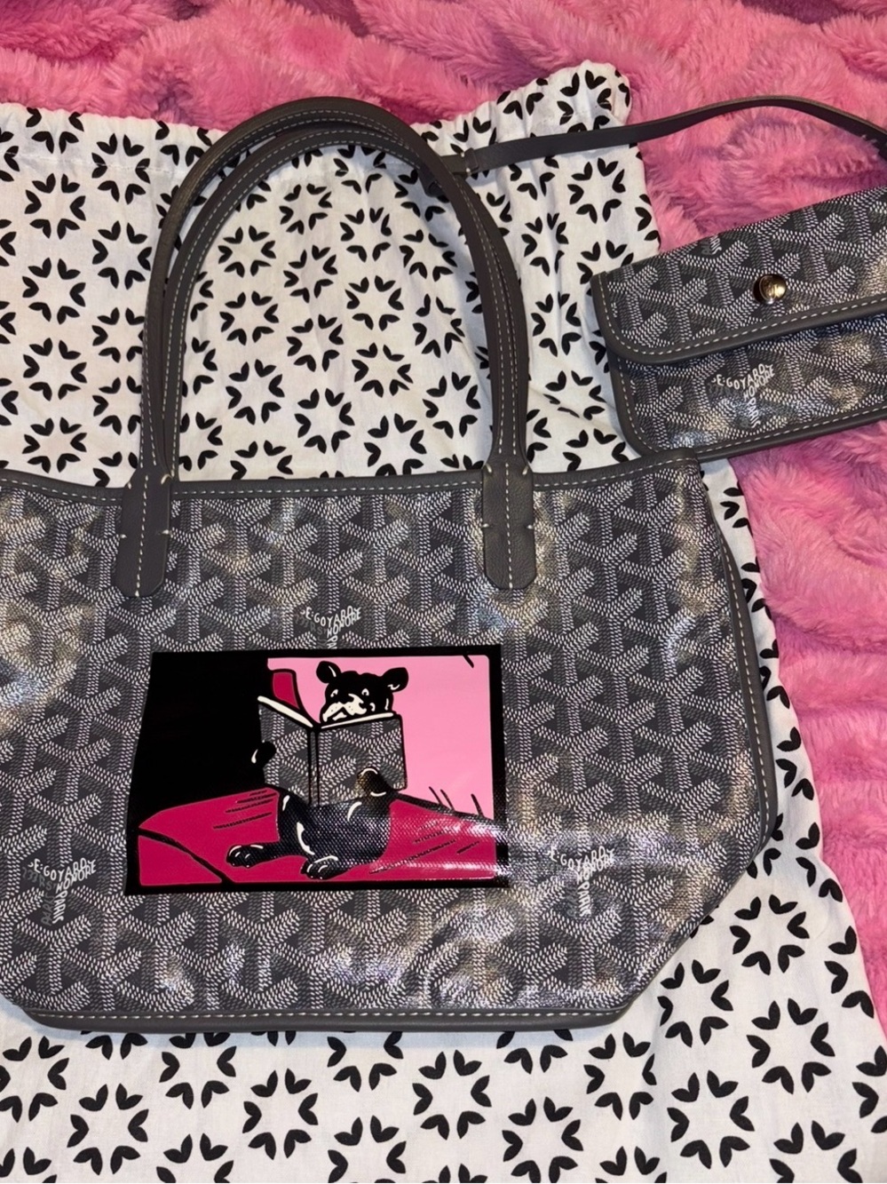 Goyard Gray Canvas Tote with Pink & Red Graphic Patch - Picture 2 of 12